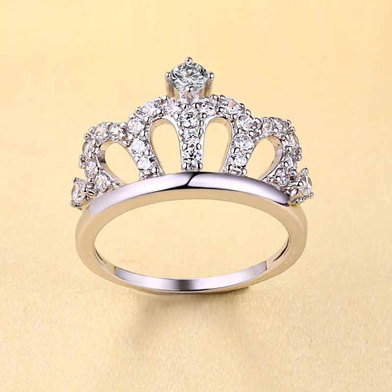 Couronne Classique De Qualité De Luxe S925 En Argent Avec Bague De Fiançailles En Zircone Cubique