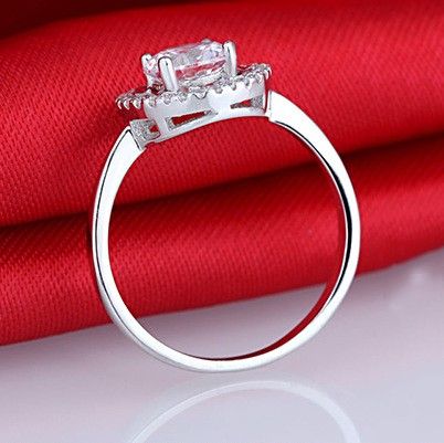 Europe Offre Spéciale Bague De Fiançailles En Argent Sterling 925 Incrusté De 1 Ct CZ