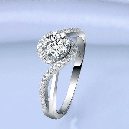 Europe Temperament S925 Bague De Fiançailles / Mariage En Argent Incrusté De CZ