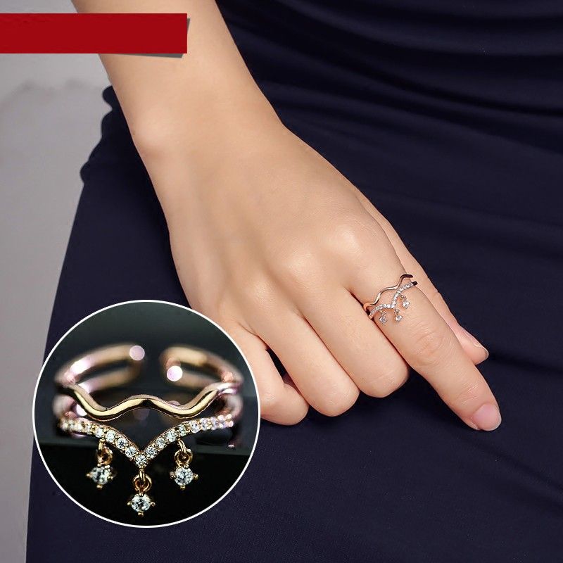 Fashion Tassel Style Excellent Alliage Insert Crystal Crown Ring