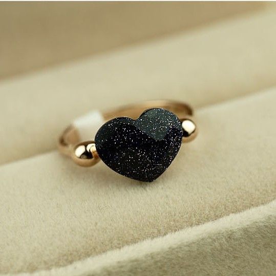 Jolie Bague De Cocktail Pour Femme Avec Coeur Noir Et Amour