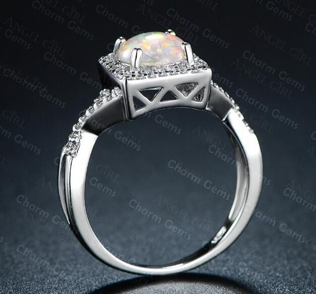 Jolie Bague Ronde En Argent Sterling Avec Opale Et CZ