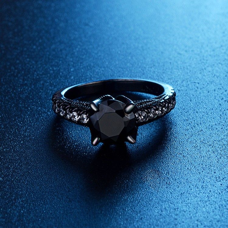 Mysterious Black Cubic Zirconia CZ Solitaire Femmes Bague Noire