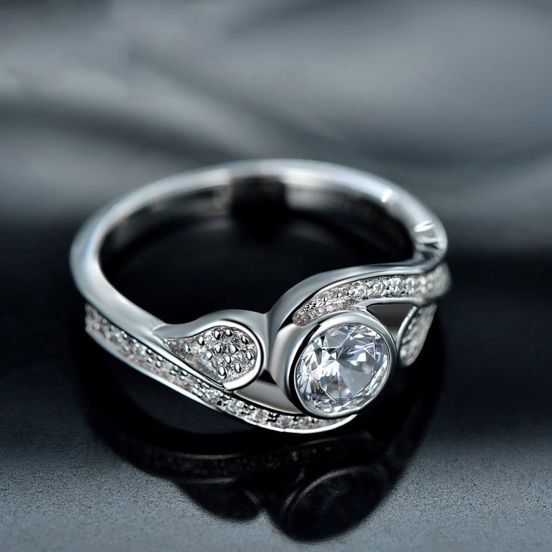 Nouvelle Personnalité De La Mode Bague De Fiançailles En Argent Sterling 925 Incrustée De CZ