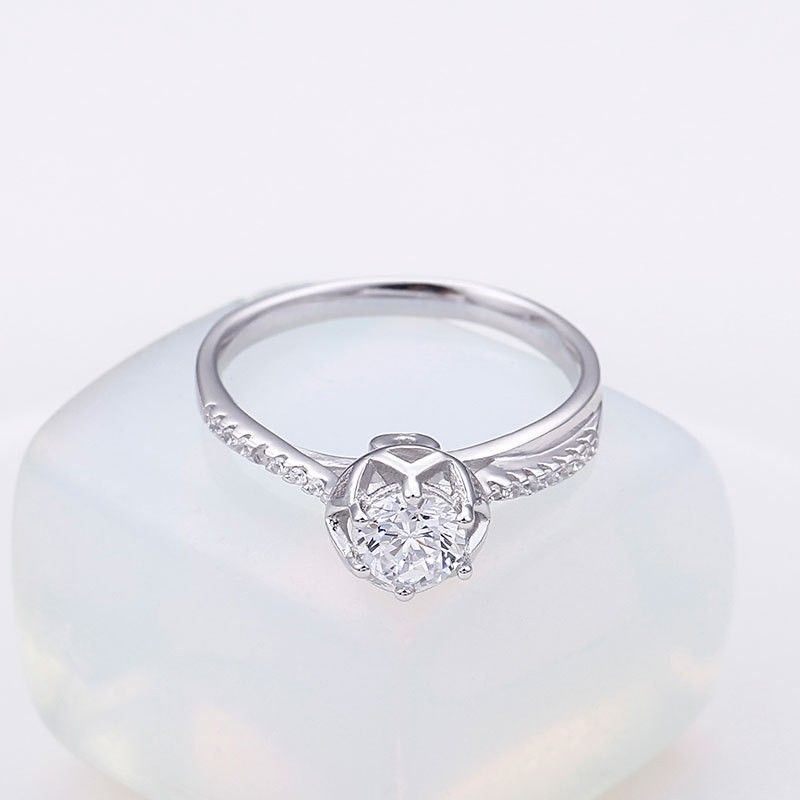 Superbe Bague En Argent Sterling Pour Femmes Avec Des Coeurs Et Des Flèches Taille Diamant CZ Gravable