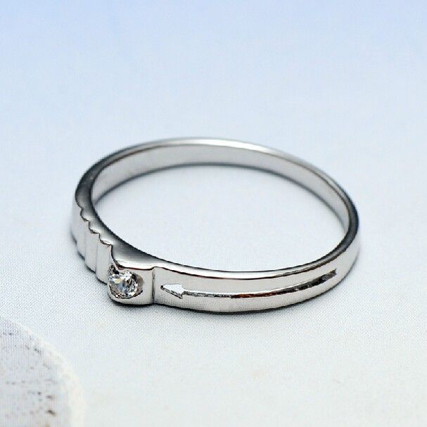 Une Flèche À Travers Un Coeur Bague De Fiançailles En Argent Sterling 925