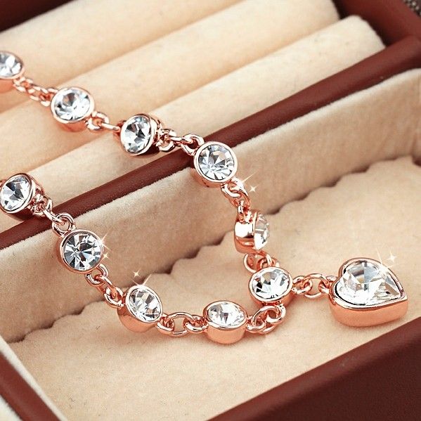 Bracelet En Or Rose Et Diamants D'amour Romantique Pour Femme