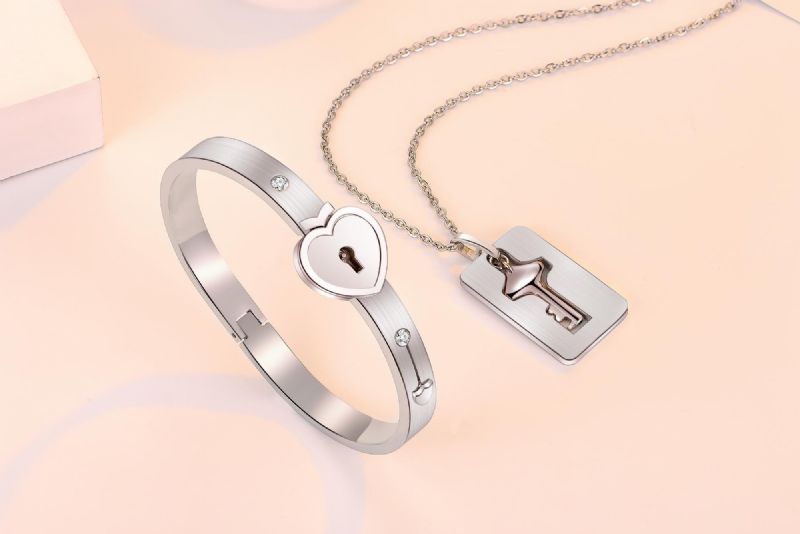 Collier Clé Pour Homme En Acier Au Titane Et Bracelet De Verrouillage Pour Femme